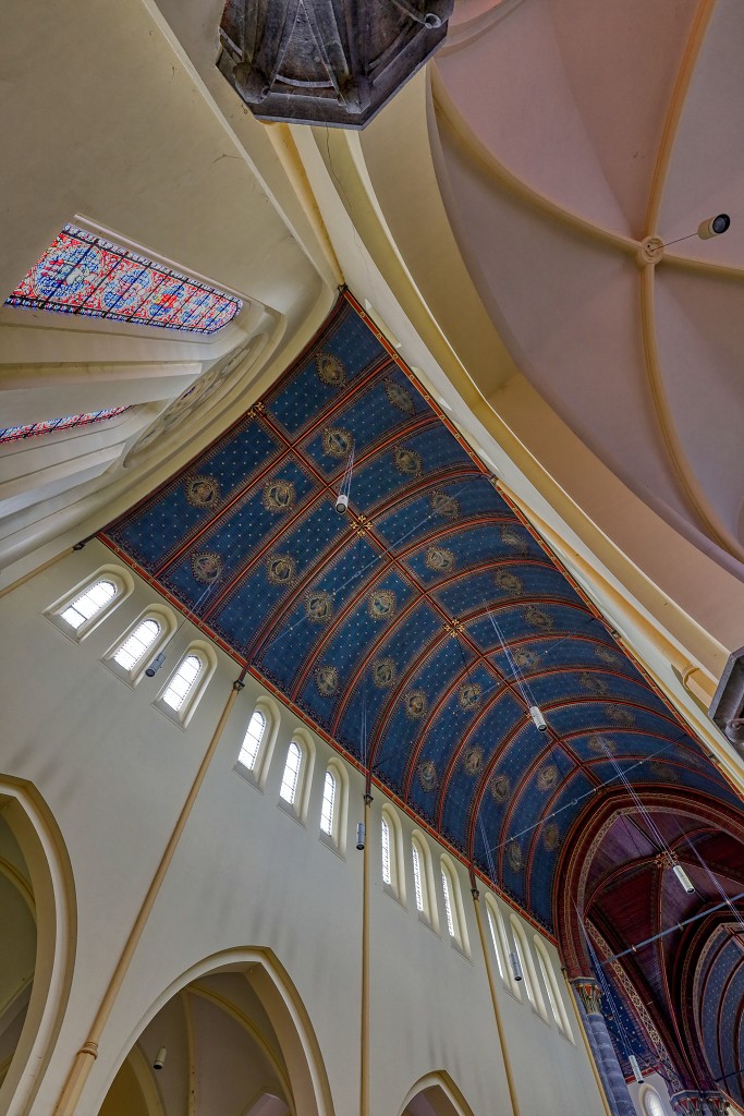 HDR Abbaye de Maredsous kerk eglise church kerkfotografie religie religion bedevaart rooms katholiek kathedraal pelgrimage saint cathedrale klooster basiliek basilique